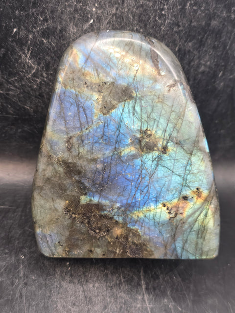 Labradorite free form! 1.11 pounds, 4.1 inches tall, 3.4" wide