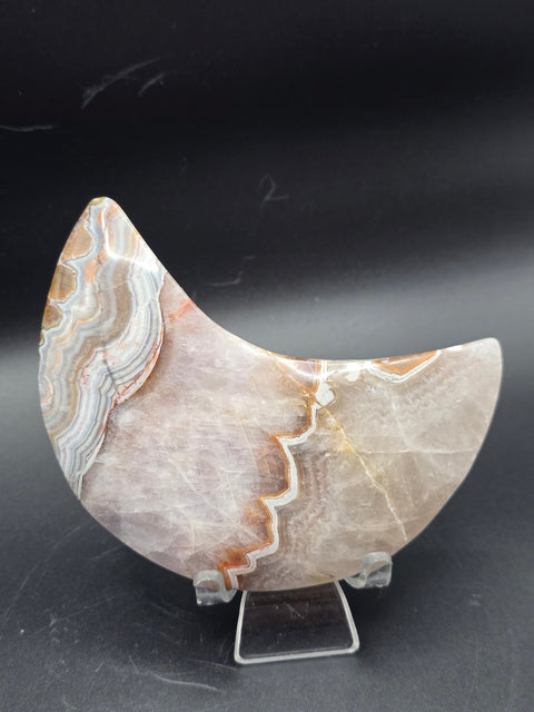Amethyst lace agate moon! 8.8 ounces, 4.2 inches long, 2.1" wide