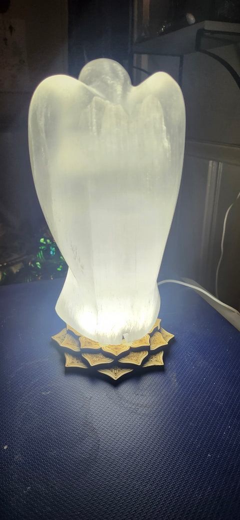 Angel selenite lamp! 8 inches tall, 4 pounds! With lotus flower led light