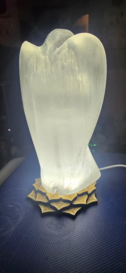 Angel selenite lamp! 8 inches tall, 4 pounds! With lotus flower led light