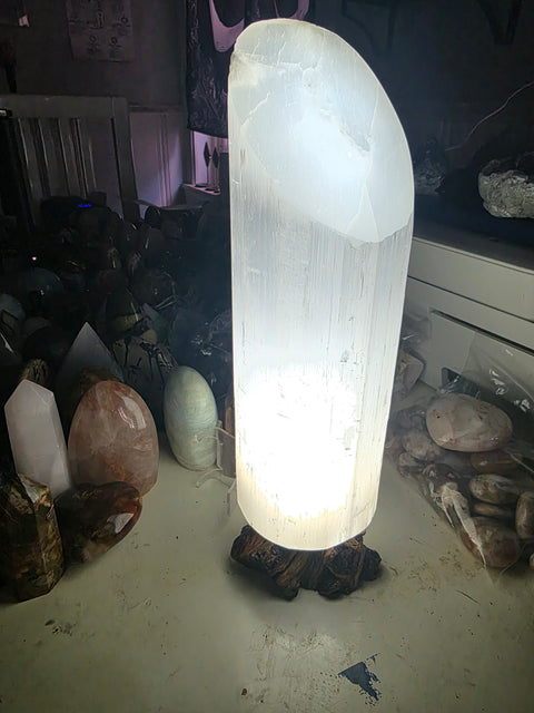 Selenite arched tower lamp! 8 pounds, 1 foot tall, comes with led light