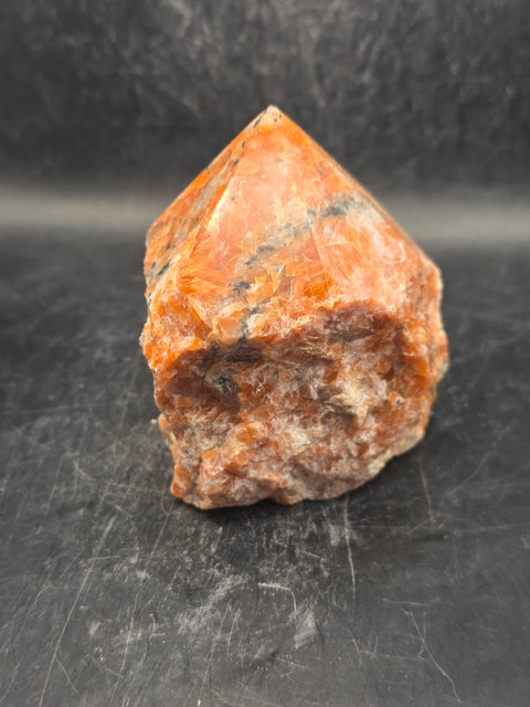 Sunstone polished top point! 14.8 ounces, 3.1 inches tall, 2.5" wide