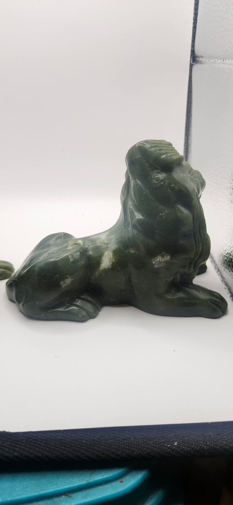 Nephrite jade lion! 1 pound 5 inches long