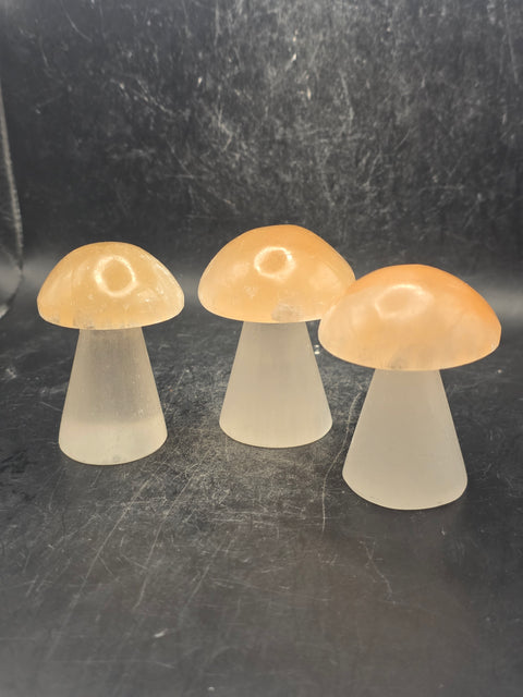 Small peach top selenite mushroom! 2.3 inches tall