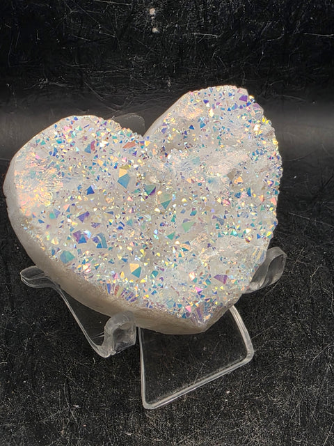 White pearl aura quartz heart! 3.4 ounces, 2.5 inches wide, 2.1" tall