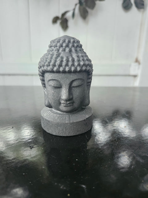 Shungite buddah head. 6.6 ounces, 3.5 inches tall