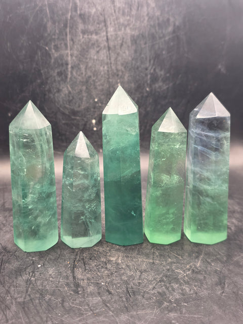 Natural green florite tower! 2.5 too 3.5 inches