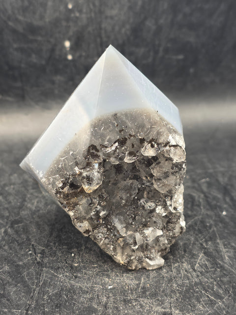 Druzy agate polished top point! 7.4 ounce, 2.7 inches tall!