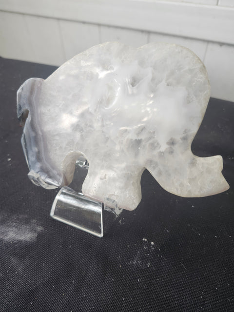 Druzy agate elephant 11 ounces, 5.5 inches wide, 4 inches tall