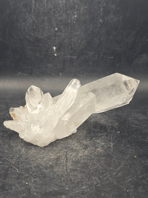 Clear quartz cluster! 5 ounces, 3.8 inches by 2.5 inches!