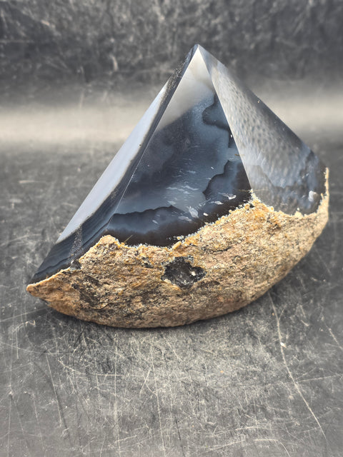 Druzy agate polished top point! 12.5 ounces, 3.7 inches wide, 3" tall