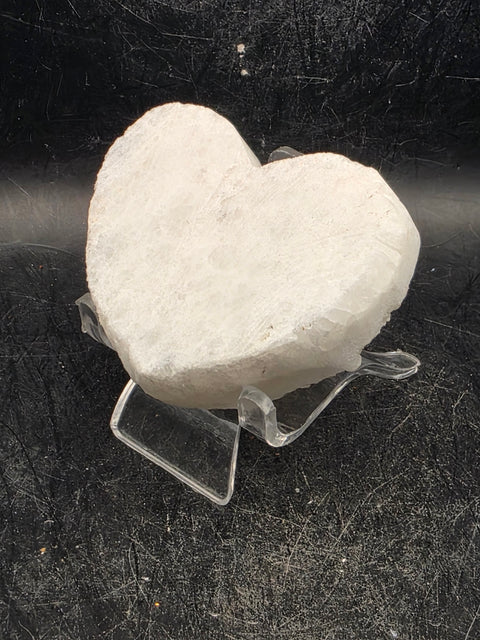 White pearl aura quartz heart! 3.4 ounces, 2.5 inches wide, 2.1" tall