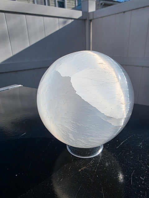 Jumbo selenite sphere with led light! 2.8 pounds, 95mm, 3.7 inches