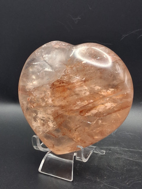 Fire quartz heart! 1.1 pounds, 3.9 inches long, 3.5" wide