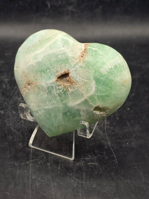 Caribbean calcite heart! 5.7 ounces, 2.7 inches tall, 2.4" wide