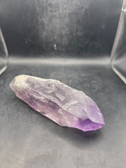 Grade AA amethyst spear! 10 ounces, 5.3 inches tall!