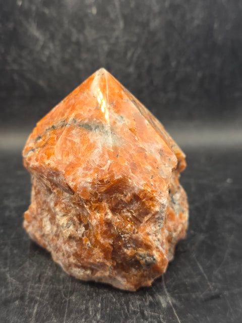 Sunstone polished top point! 14.8 ounces, 3.1 inches tall, 2.5" wide