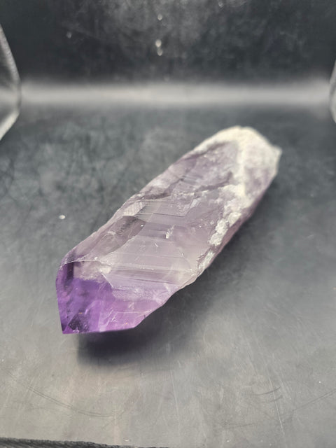 Grade AA amethyst spear! 10 ounces, 5.3 inches tall!
