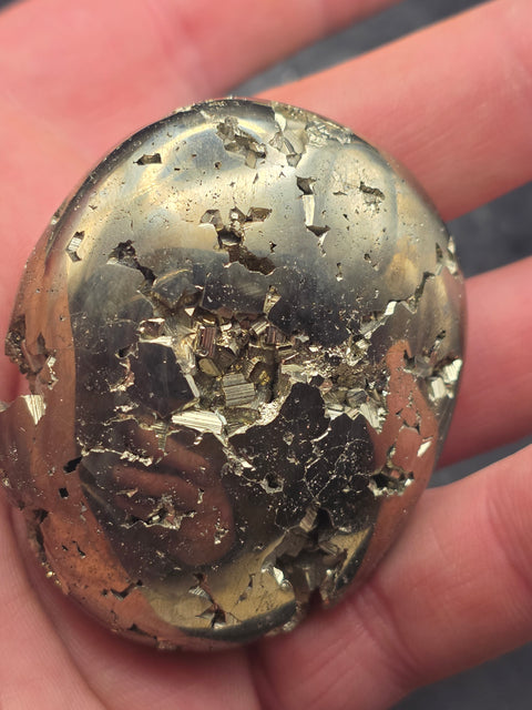 Pyrite palm stone! 6 ounces, 2.2 inches wide