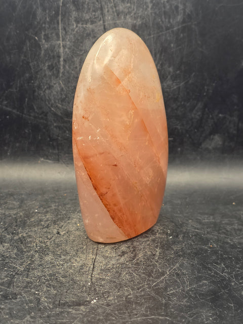 Red hematoid fire quartz free form! 1.1 pounds, 4.3 inches tall!
