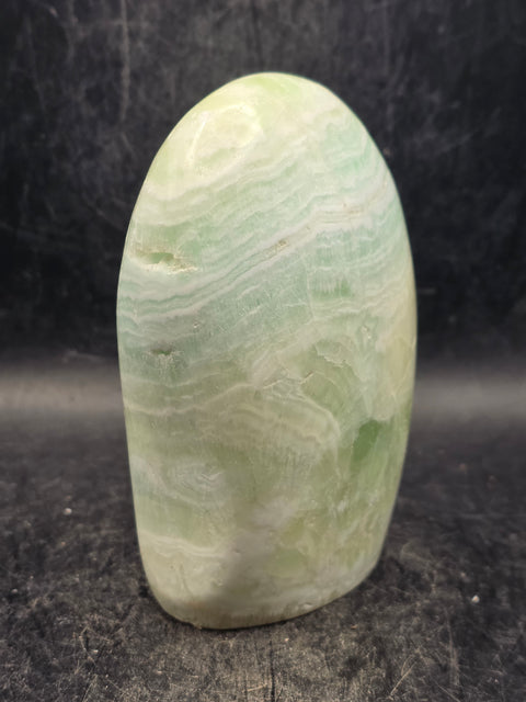 Caribbean calcite free form! 1.1 pounds, 3.7 inches tall, 2.8" wide