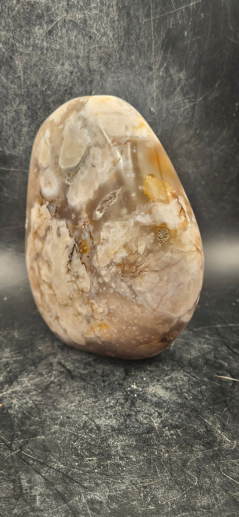 Flower agate free-form! 13 ounces, 3.3 inches tall