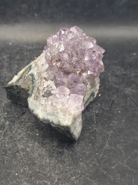 Amethyst special formation cluster! 7.3 ounces, 2.7 inches wide
