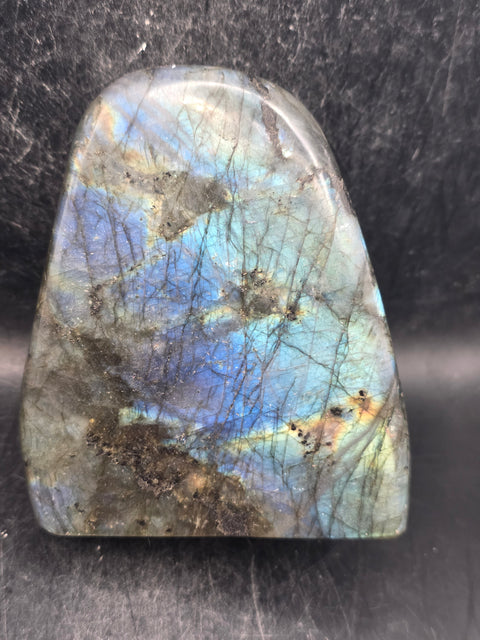 Labradorite free form! 1.11 pounds, 4.1 inches tall, 3.4" wide