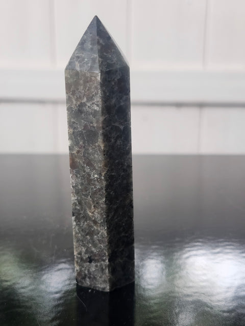 Flame stone tower! 3.2 ounces, 4 inchs tall