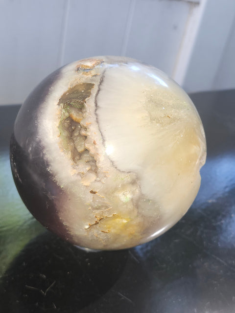 Massive druzy agate sphere! 101mm, 4 inches, 3.12 pounds