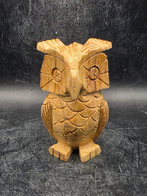Palo santo hand carved owl figurine!! 2.9 inches tall