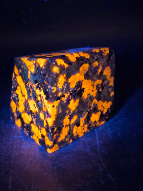 Flame stone free form! 7.4 ounces, 1.9 inches by 1.9"