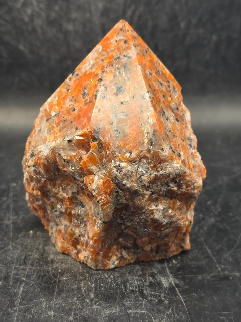 Sunstone polished top point! 14.4 ounces, 3.2 inches tall, 2.8" wide
