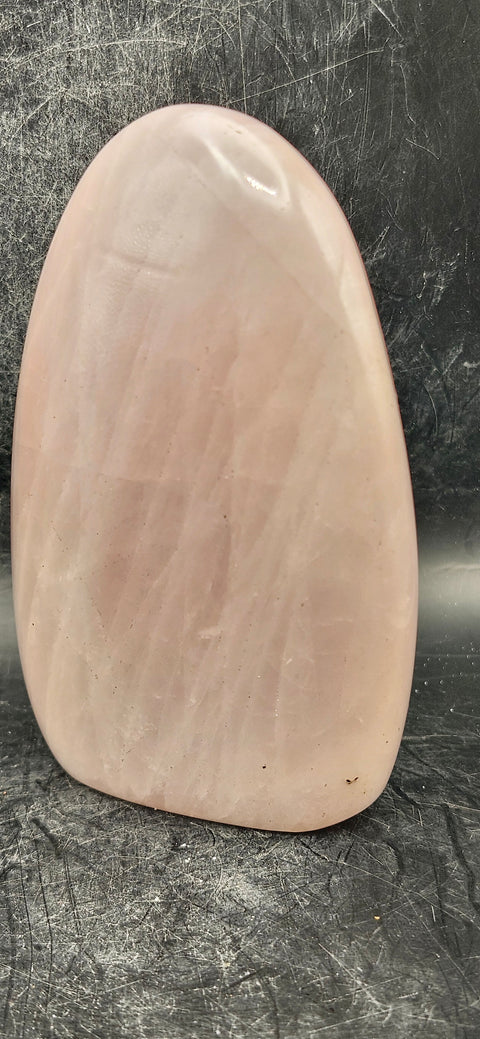 Rose quartz free-form! 15.9 ounces, 4.2 inches tall!