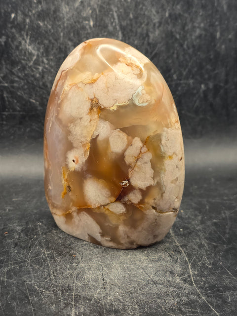 Flower agate free form! 13 ounces, 3.4 inches tall, 2.8" wide