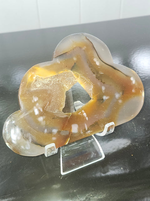 Druzy agate cloud! 6.4 ounces, 5.2 inches wide, 3.6 tall