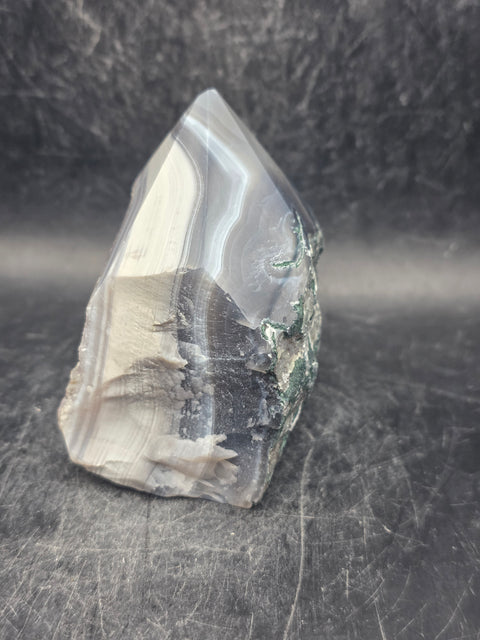 Druzy agate polished top point! 10.9 ounces, 2.8 inches tall, 2.7" wide