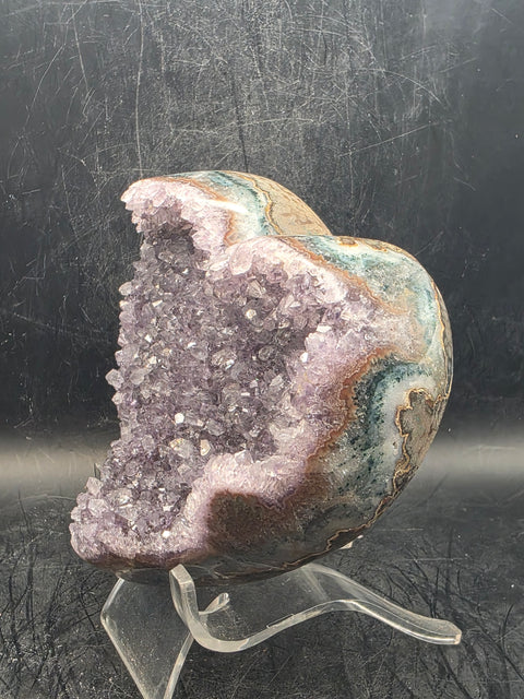 Druzy Amethyst heart! 1.3 pounds, 4 inches wide!