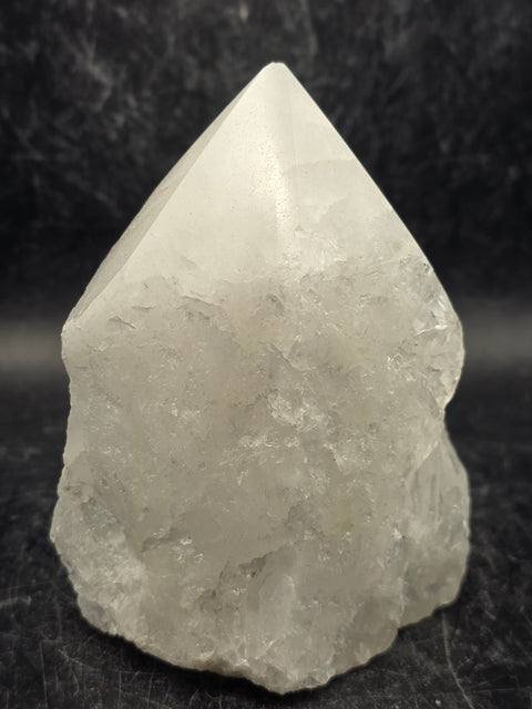 Clear quartz polished top point! 13.2 ounces, 3.6 inches tall, 2.5" wide