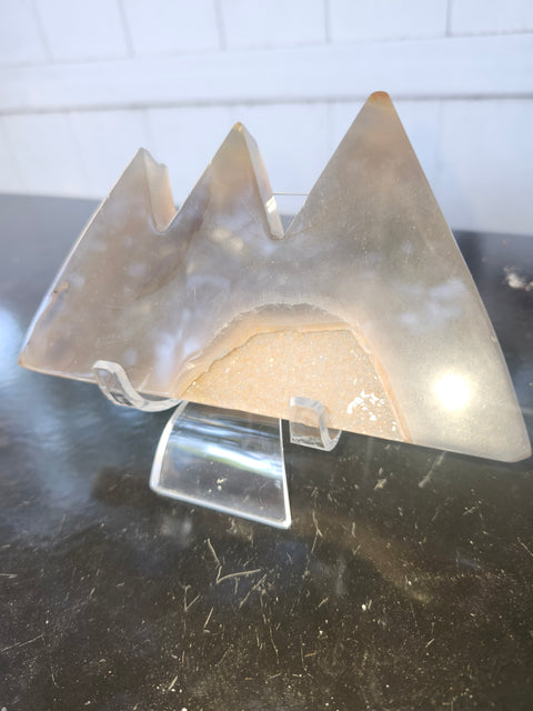 Druzy agate mountain carving! 6.3 ounces, 5 inches wide, 3 inchs tall