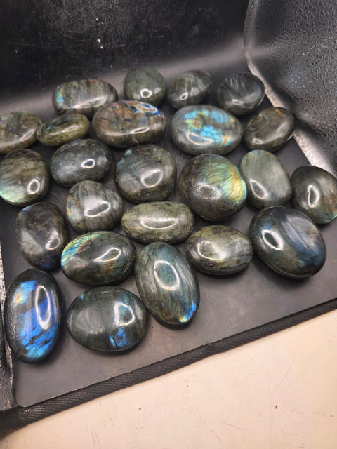 Labradorite palm stone! 1.6 too 2.2 inches!