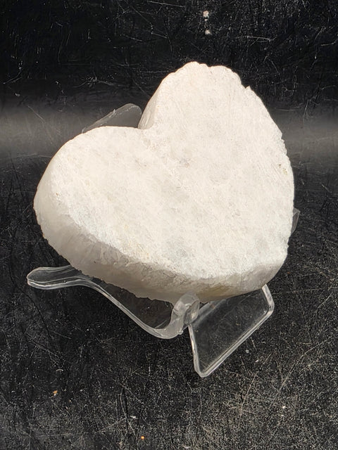 White pearl aura quartz heart! 3.4 ounces, 2.5 inches wide, 2.1" tall