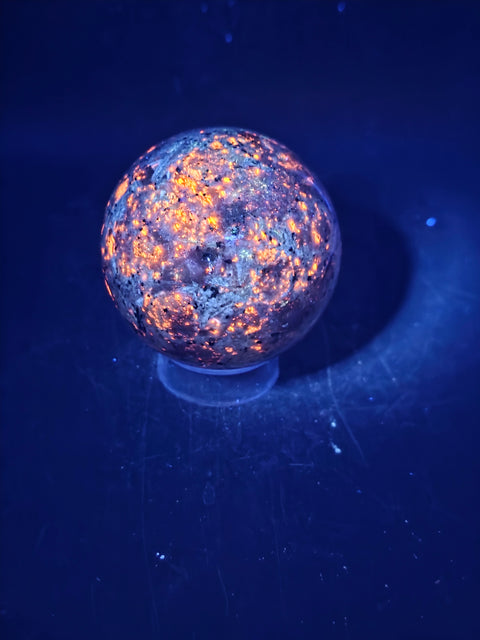 Flame stone sphere "yooperlite" 57.8mm, 2.2 inches, 9 ounces