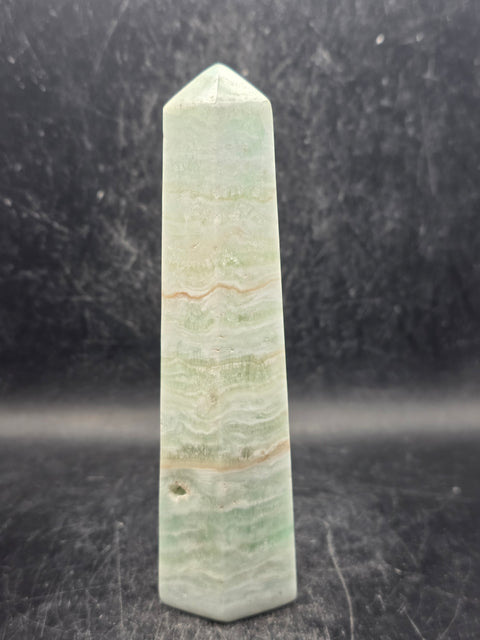 Caribbean calcite tower! 9.3 ounces, 5.1 inches tall