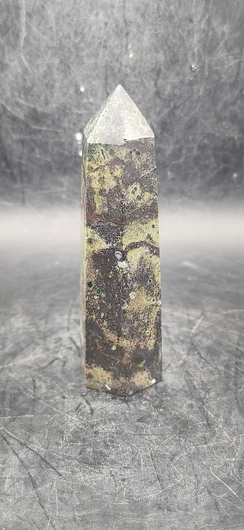 Dragon bloodstone tower! 3.25 inches, 2.5 ounces!