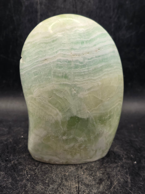 Caribbean calcite free form! 1.1 pounds, 3.7 inches tall, 2.8" wide