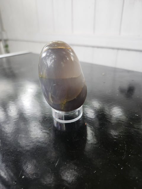 Druzy agate egg. 6 ounces, 2.75 inchs