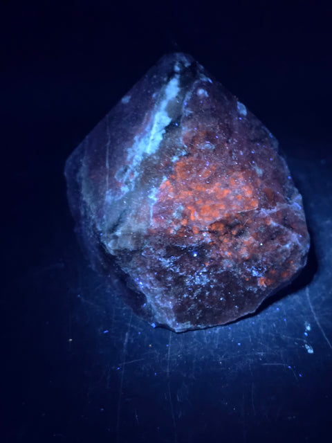 Sodalite polished top point! 9 ounces, 2.7 inches tall, 2.4" wide