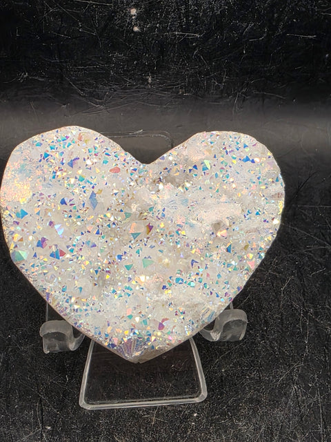 White pearl aura quartz heart! 3.4 ounces, 2.5 inches wide, 2.1" tall