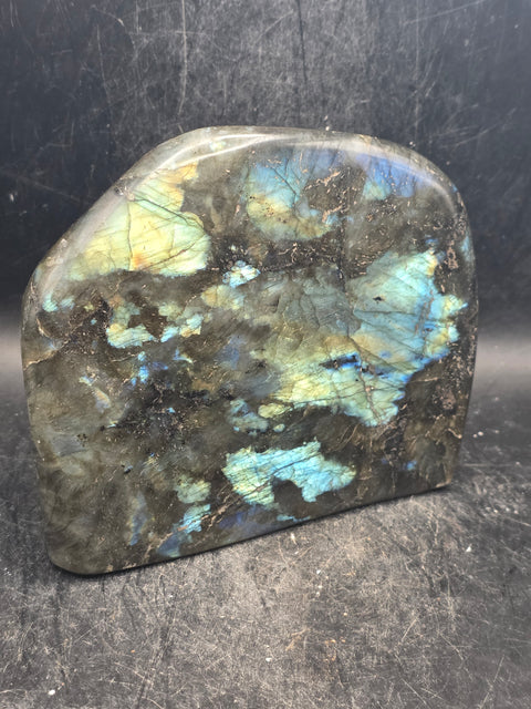 Labradorite free form! 1.15 pounds,4.4 inches wide, 3.7 tall